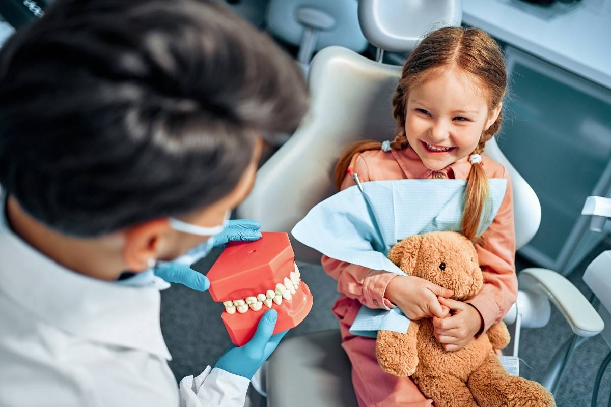 kid with dentist